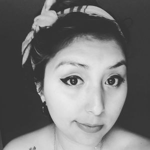 Meet your Posher, Izzy